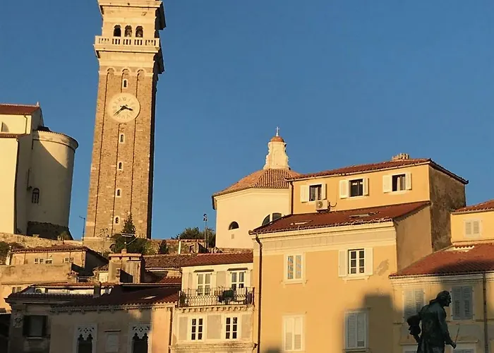度假居 Charming House In The Center Of