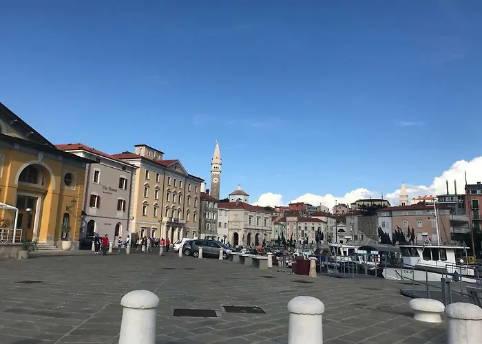 Charming House In The Center Of * 皮兰