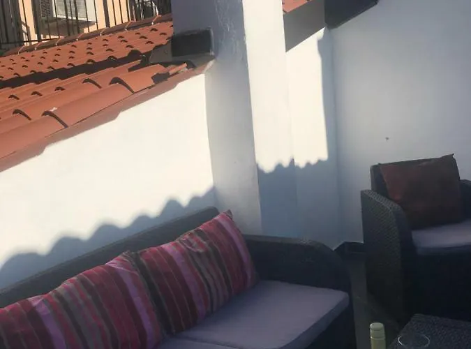 Charming House In The Center Of * Πιράν