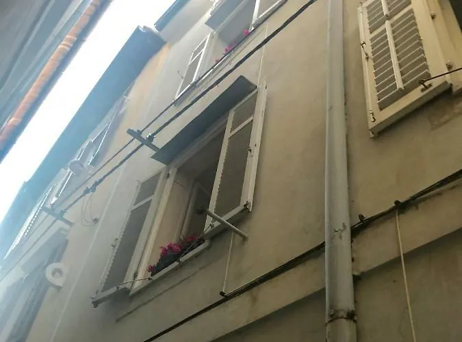 Charming House In The Center Of 度假居 皮兰