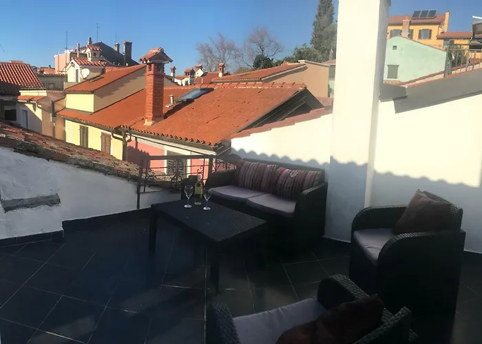 Charming House In The Center Of * Πιράν